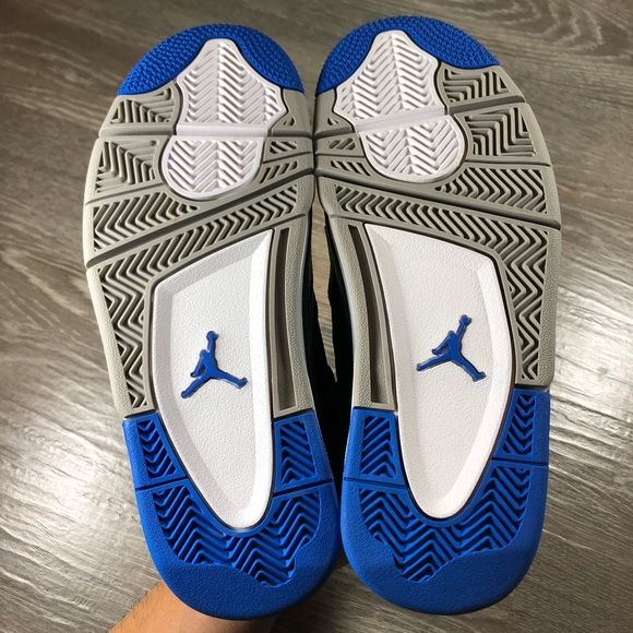 Nike Air Jordan Retro 4 NWT - Picture 5 of 8